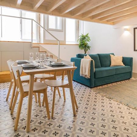 Central Stunning Duplex W/ Patio By Lovelystay 포르투 외부 사진