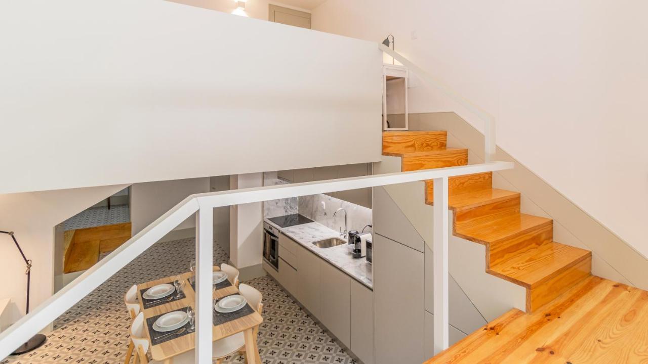 Central Stunning Duplex W/ Patio By Lovelystay 포르투 외부 사진