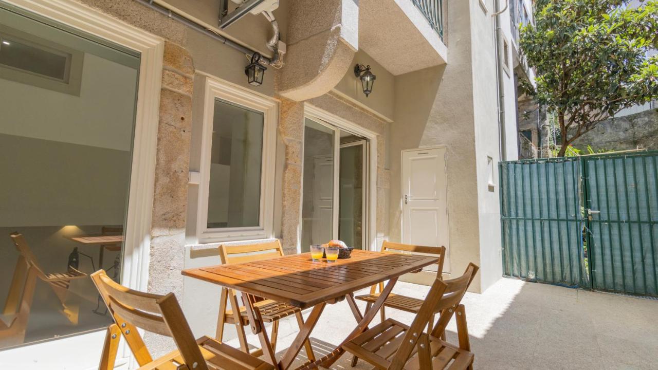 Central Stunning Duplex W/ Patio By Lovelystay 포르투 외부 사진