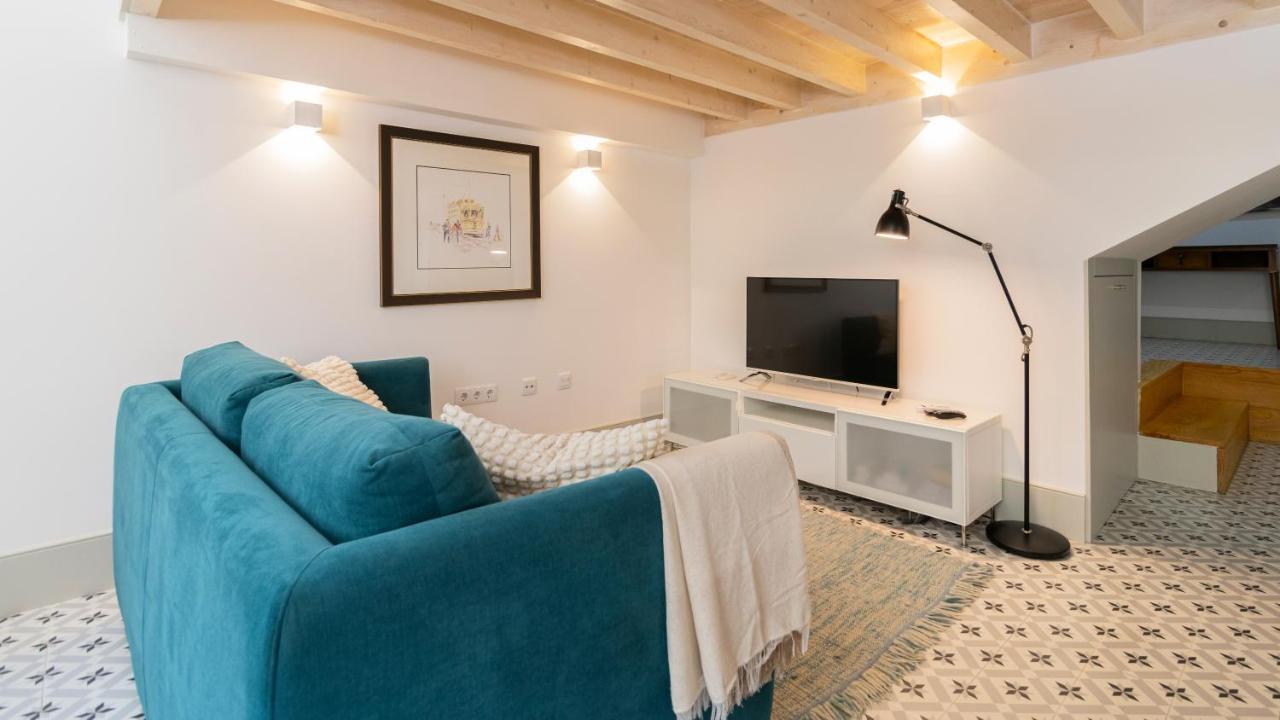 Central Stunning Duplex W/ Patio By Lovelystay 포르투 외부 사진