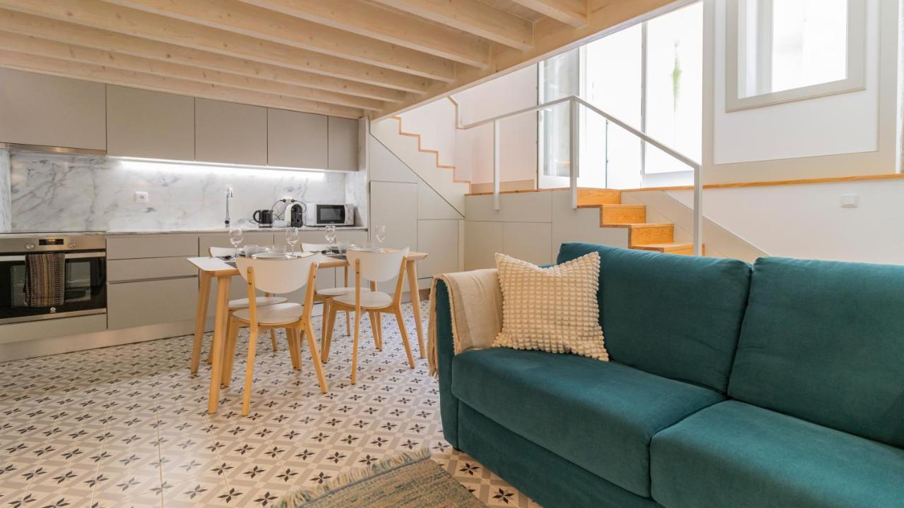 Central Stunning Duplex W/ Patio By Lovelystay 포르투 외부 사진