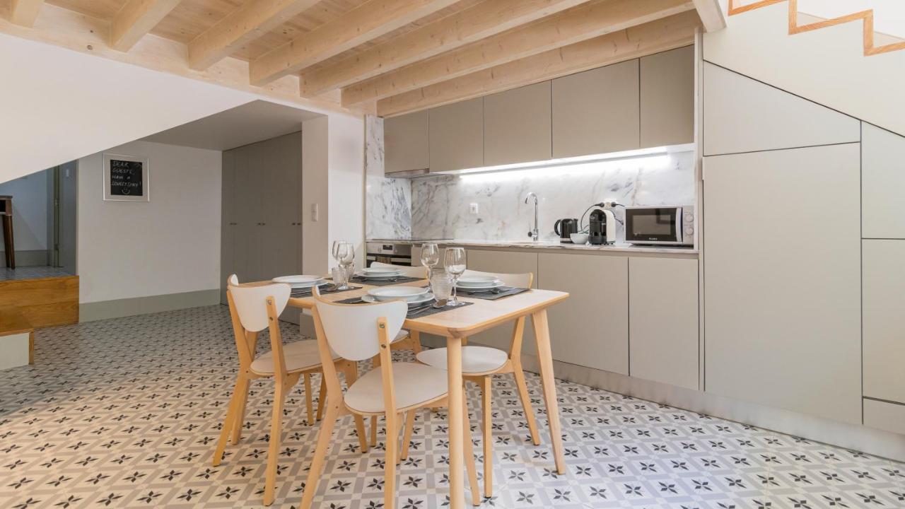 Central Stunning Duplex W/ Patio By Lovelystay 포르투 외부 사진