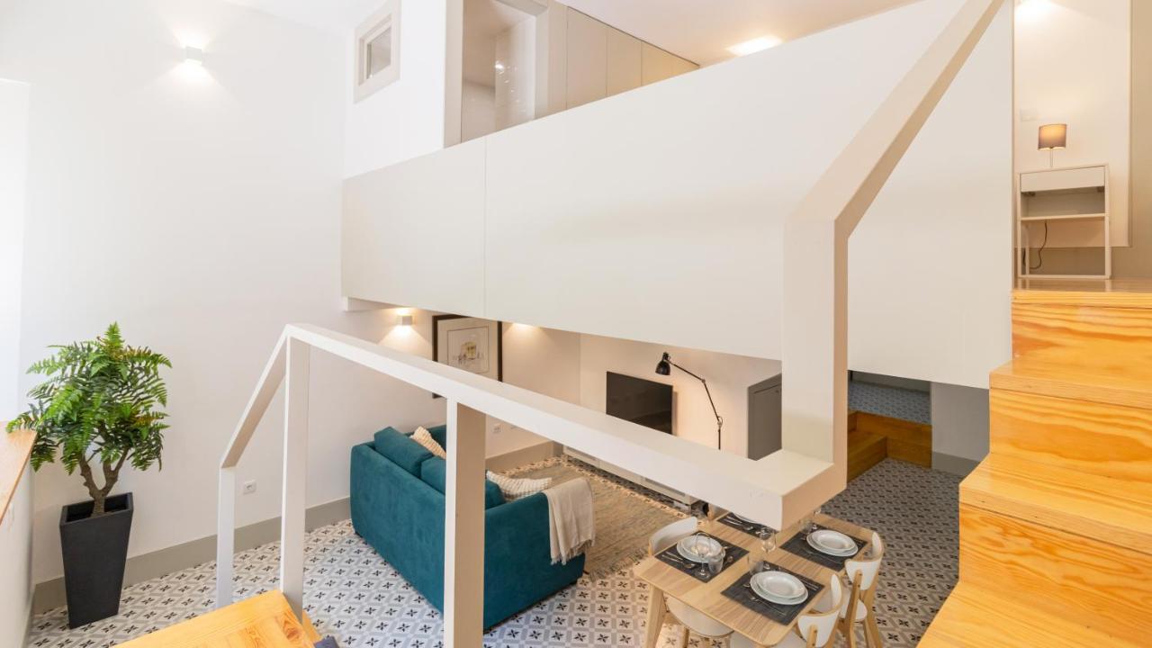 Central Stunning Duplex W/ Patio By Lovelystay 포르투 외부 사진
